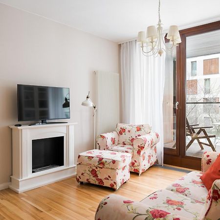 Aparthotel Kolejowa Apartamenty Warschau Buitenkant foto