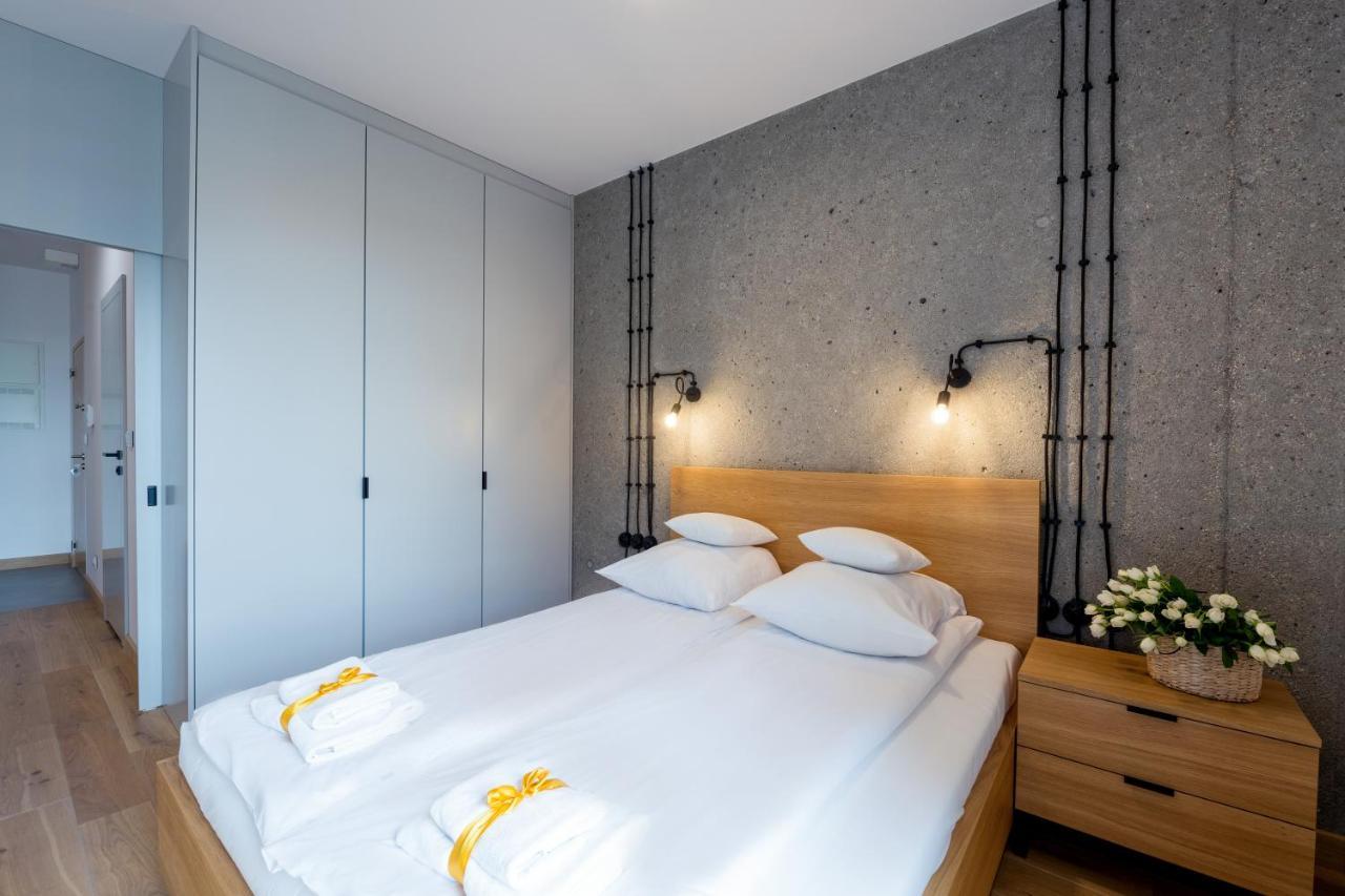 Aparthotel Kolejowa Apartamenty Warschau Buitenkant foto