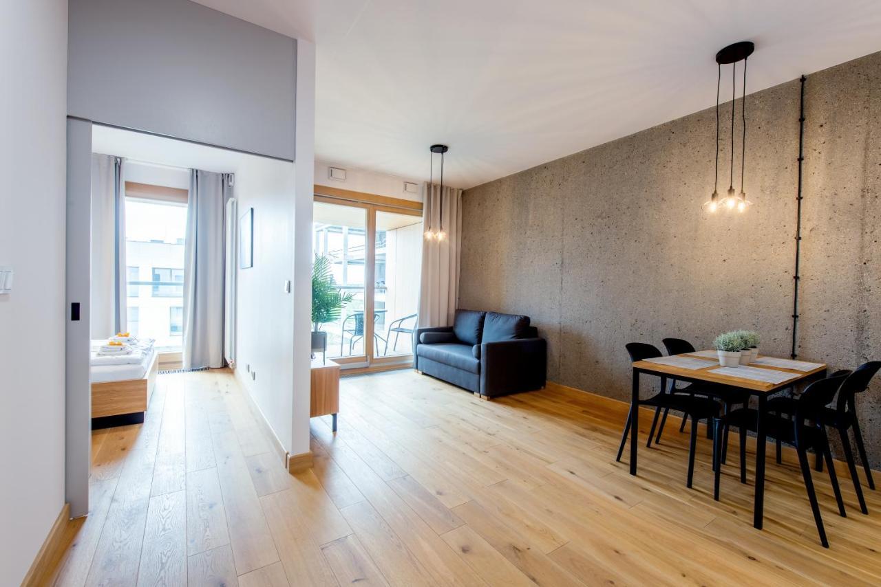 Aparthotel Kolejowa Apartamenty Warschau Buitenkant foto