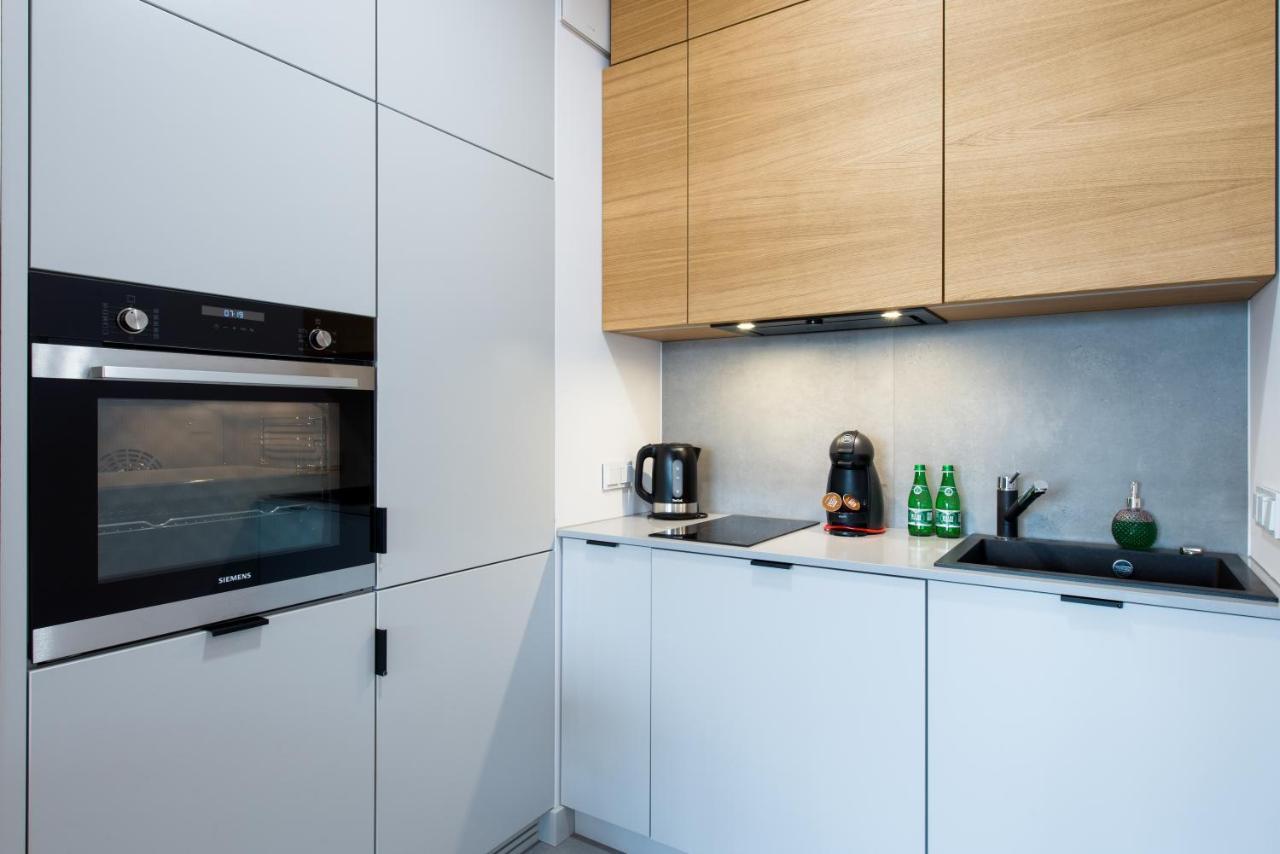 Aparthotel Kolejowa Apartamenty Warschau Buitenkant foto