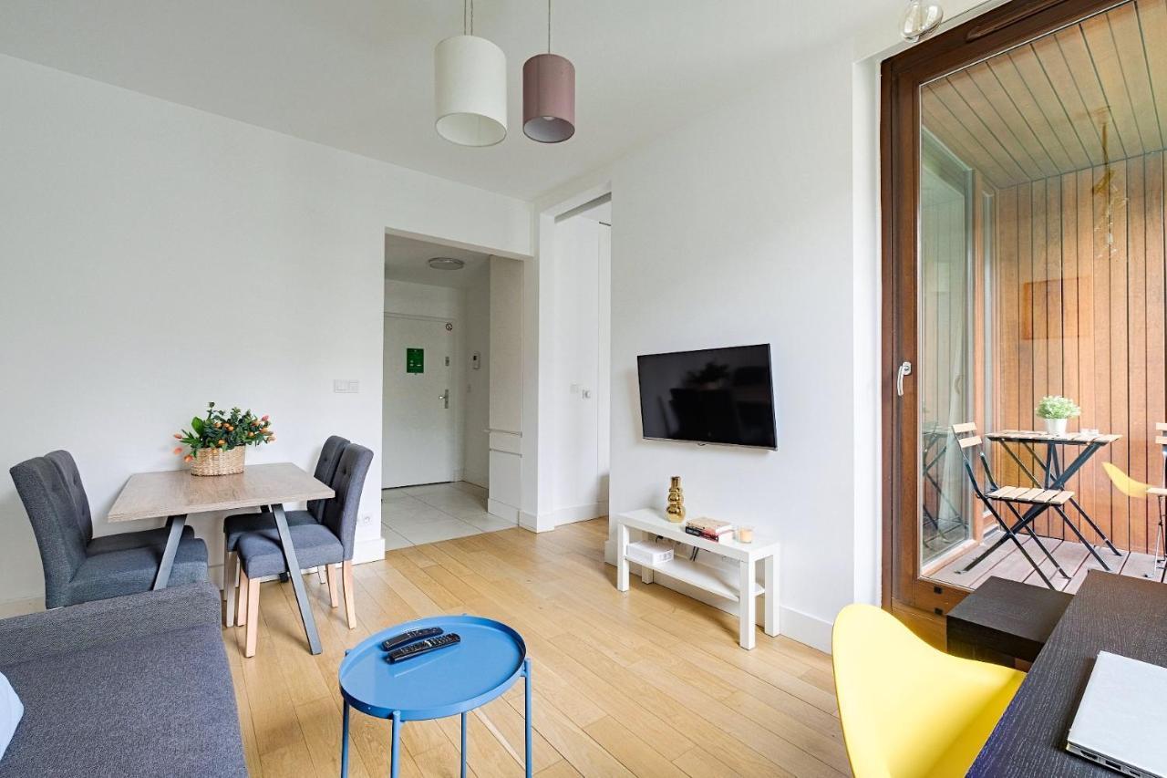 Aparthotel Kolejowa Apartamenty Warschau Buitenkant foto