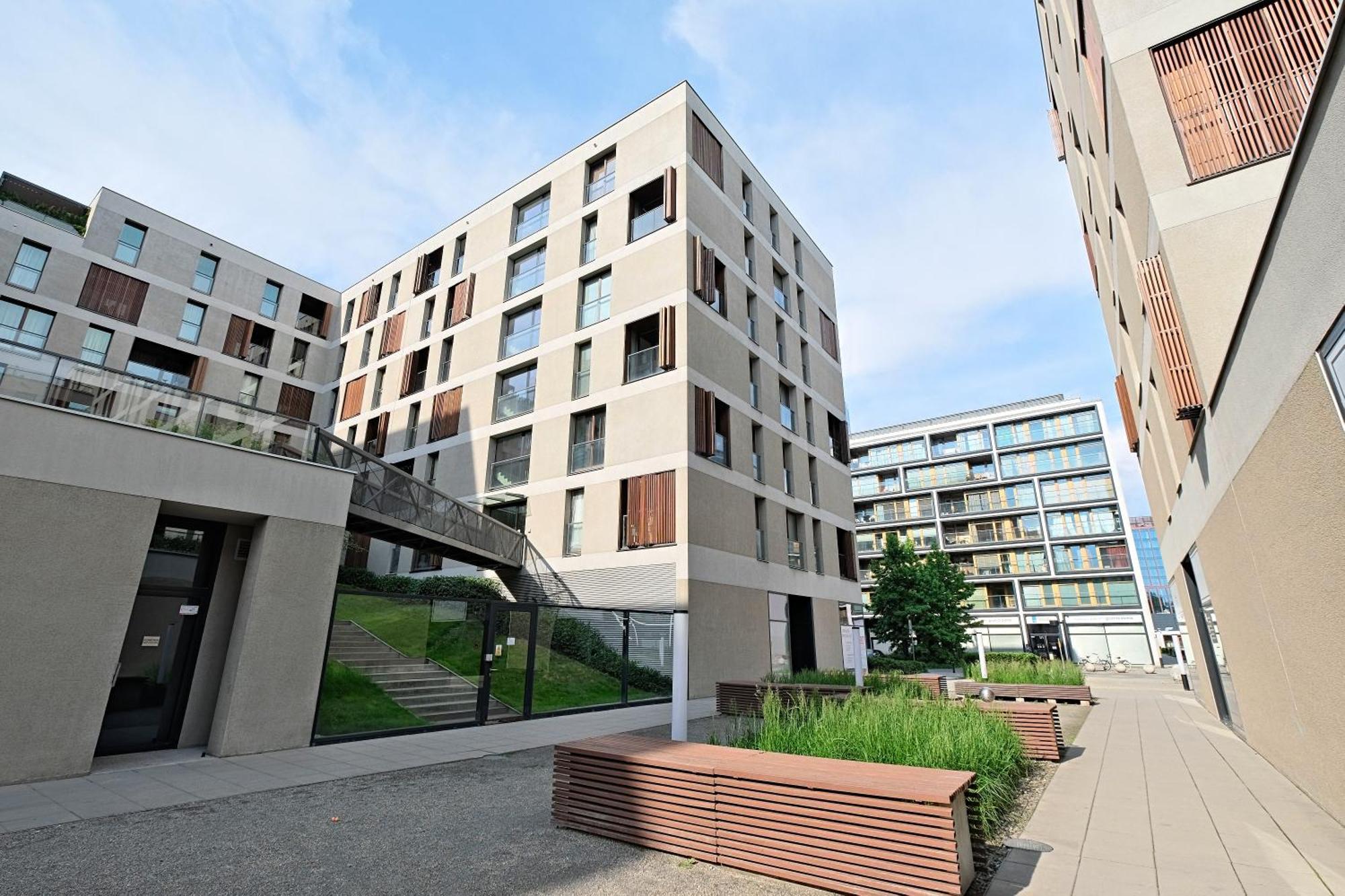 Aparthotel Kolejowa Apartamenty Warschau Buitenkant foto