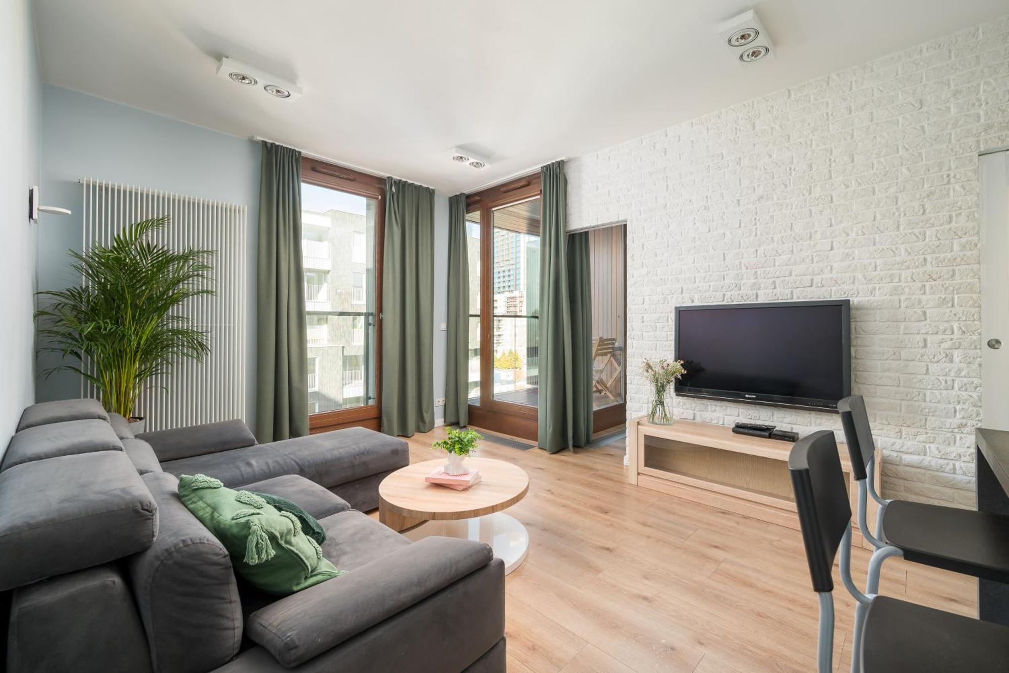 Aparthotel Kolejowa Apartamenty Warschau Buitenkant foto