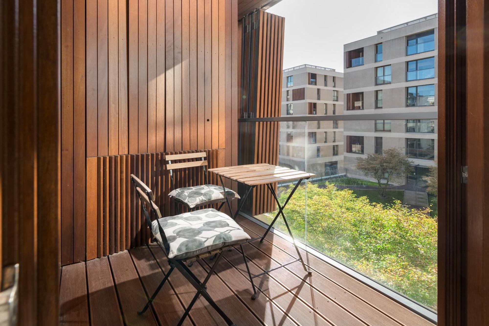 Aparthotel Kolejowa Apartamenty Warschau Buitenkant foto