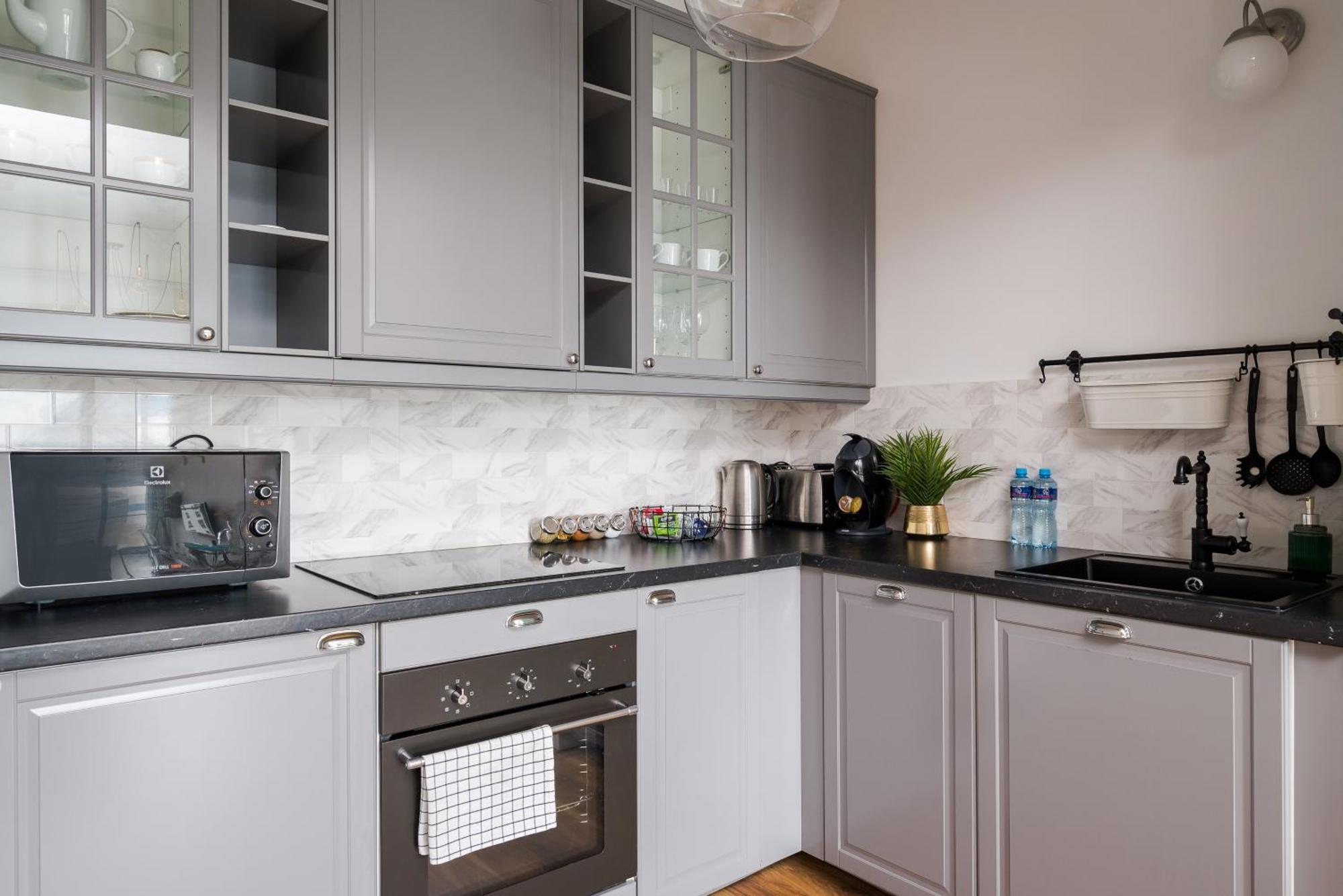 Aparthotel Kolejowa Apartamenty Warschau Buitenkant foto