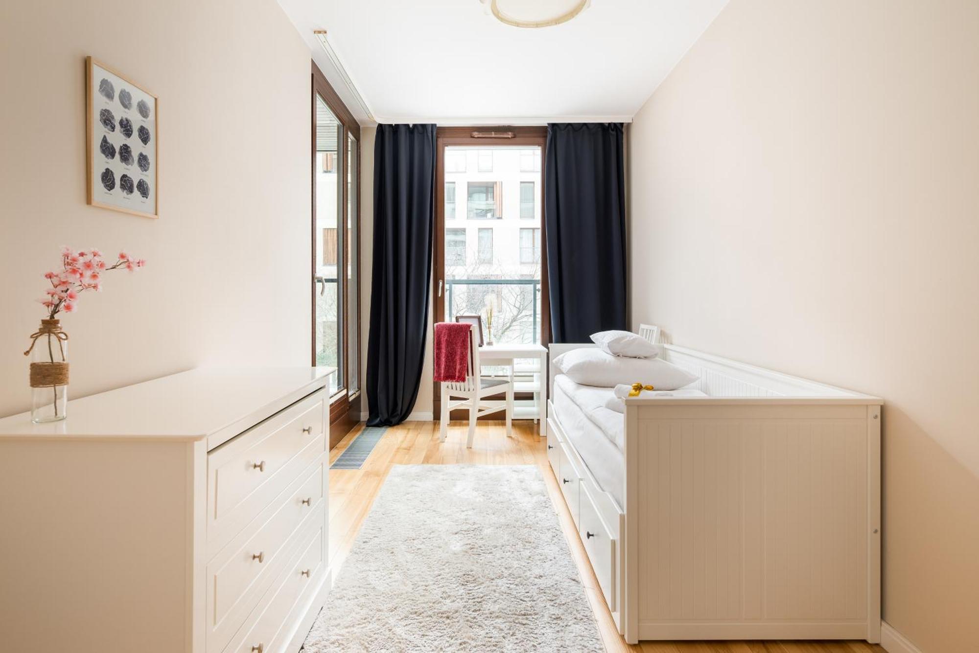 Aparthotel Kolejowa Apartamenty Warschau Buitenkant foto